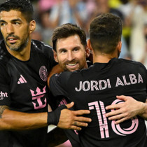 Messi'den 3 yıllık imza! 41 yaşına kadar sahada
