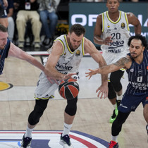 Türk derbisinde kazanan Fenerbahçe Beko