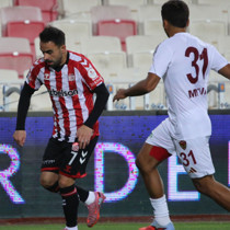 Sivasspor, uzatmalarda 1 puanı kurtardı