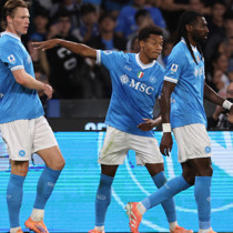 Napoli, Inter'i devirdi