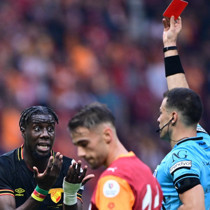 Göztepe'den kırmızı kart tepkisi: Biçildik!