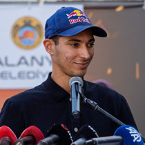 Red Bull sporcusu Toprak Razgatlıoğlu, memleketi Alanya’da coşkuyla karşılandı