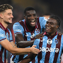 Trabzonspor'un yıldızına övgüler yağdı: "İçine Messi kaçmış gibi"