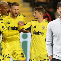 Domenico Tedesco'ya övgüler yağdı! "Derbiyi kazanırsa Galatasaray'ı sonuna kadar zorlar"