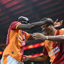 Önce Okan Buruk sonra Victor Osimhen! Takımın mental liderleri