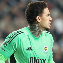 Ederson'un ayakları birçok futbolcudan daha iyi!