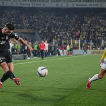 Fenerbahçe'nin yabancı teknik direktörlerle Beşiktaş'a şansı tutmuyor