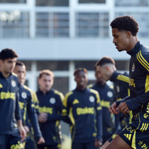 Fenerbahçe, Beşiktaş için kampa girdi