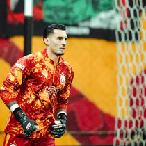 Uğurcan Çakır'a önce ıslık, sonra alkış