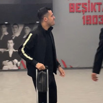 Derbinin hakemi Ali Yılmaz ve ekibi stattan ayrıldı