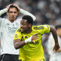 Önce gol attı sonra takımına maç kaybettirdi