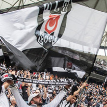 Nihat Kahveci: Beşiktaş taraftarlarına dua etmek istiyorum