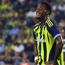 Sakatlığını atlatan ve Beşiktaş'ı deviren Jhon Duran ilk 11'e dönmek istiyor