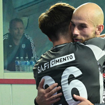 Antalyaspor galibiyetine rağmen Sergen Yalçın'a ağır sözler: "Aptallığın ötesinde ihanettir"