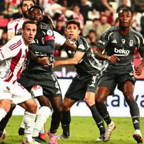 7 ikili mücadele kazanmak 3 tehlike uzaklaştırma! 8.7 puanla maçın adamı