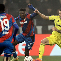 UEFA'dan Fenerbahçe ve Viktoria Plzen'e ceza!