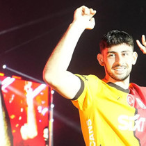 Galatasaray'da sürpriz ayrılık! Göztepe'ye transfer oluyor