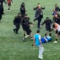 Artvin Murgul'da saha karıştı: 24 kırmızı kart çıktı