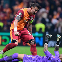 Liverpool, Ajax, Bulgaristan... Uğurcan Çakır kalesini gole kapattı