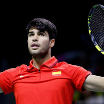 Carlos Alcaraz, sakatlık nedeniyle Davis Kupası finallerinde yarışamayacağını açıkladı
