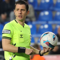 Karadağ-Hırvatistan maçında Halil Umut Meler'den iki kritik karar