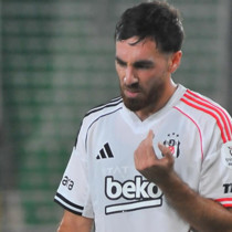 Babası kırmızı kartı yumuşattı: Orkun bu ülkenin Avrupa'daki simgesiydi