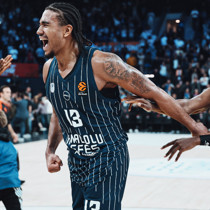 Nefes kesen maçı Anadolu Efes kazandı