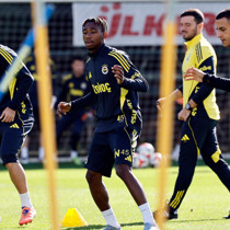 Fenerbahçe'de 10 eksik vardı bu da 11. oldu! Ferençvaroş maçında yok