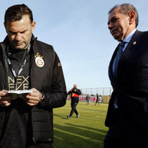 Dursun Özbek ile Okan Buruk arasında görüşme: Hocam 3 yıldır üç kez...