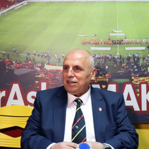 Fenerbahçe - Galatasaray derbisi heyecanla takip edilen büyük bir futbol kültürüdür