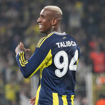 Nebil Evren: Talisca orta sahada çok çabalıyor