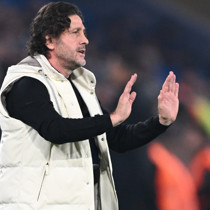 Fatih Tekke: Herkes elinde sopayla cephenin arkasında bekliyor