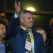 Fenerbahçe yönetiminden Galatasaray derbisi için flaş karar! Futbolculara bildirildi