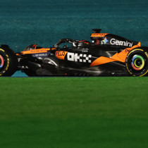 Formula 1 Katar Grand Prix'sinde sprint yarışını Piastri kazandı