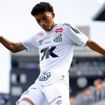 Galatasaray, Brezilyalı efsanenin oğlu için devlerle yarışıyor!