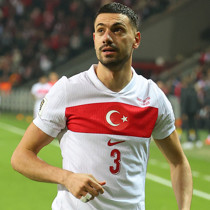 Merih Demiral'dan 3 yıllık imza! Resmi açıklama bekleniyor