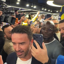 Fenerbahçe taraftarından Appiah ve Serdar Kulbilge'ye büyük ilgi