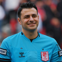 Fenerbahçe-Galatasaray derbisinin VAR hakemi açıklandı!