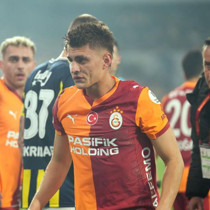 Kazımcan Kadıköy'de sedyeyle çıktı