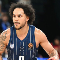Anadolu Efes'te kaptan Shane Larkin, ameliyat edildi