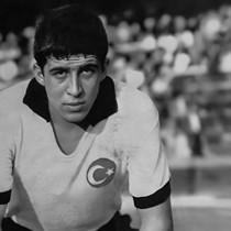 Beşiktaş'ın eski futbolcusu Faruk Karadoğan vefat etti