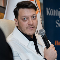 Mesut Özil: Fenerbahçe'yi tabii ki özlüyorum