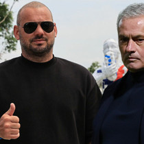Sneijder: "Jose Mourinho benim için baba gibiydi!"