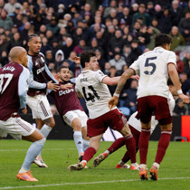 Aston Villa'dan lider Arsenal'a uzatmada ağır darbe!