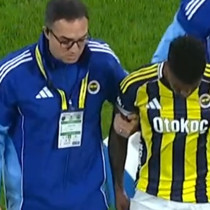 Semedo sakatlandı, Kerem girdi