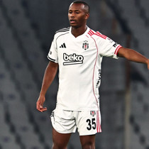 Paulista hata yapıyor Emirhan hata yapıyor Djalo yedek oturuyor