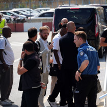 Devin Özek gidip görüştü karşısına Milan'la Bologna çıktı