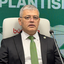 Konyaspor, Deniz Türüç ile anlaştı