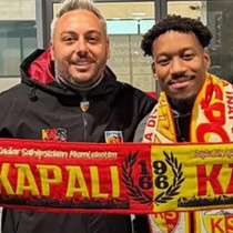 Yeni transfer Kayserispor'dan kaçtı!