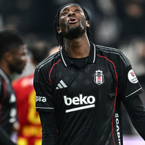 "Beşiktaş'ta kalacak mısın?" sorusuna Tammy Abraham'ın tepkisi dikkat çekti